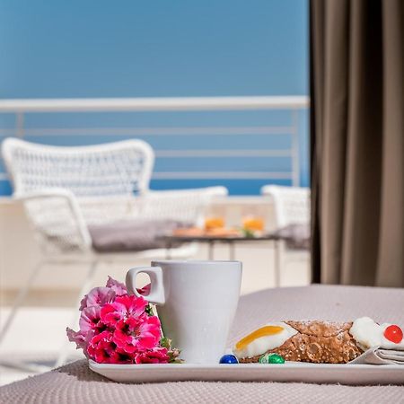 Villa Maria Con Piscina E Vista Mare Кастелламмаре-дель-Голфо Номер фото