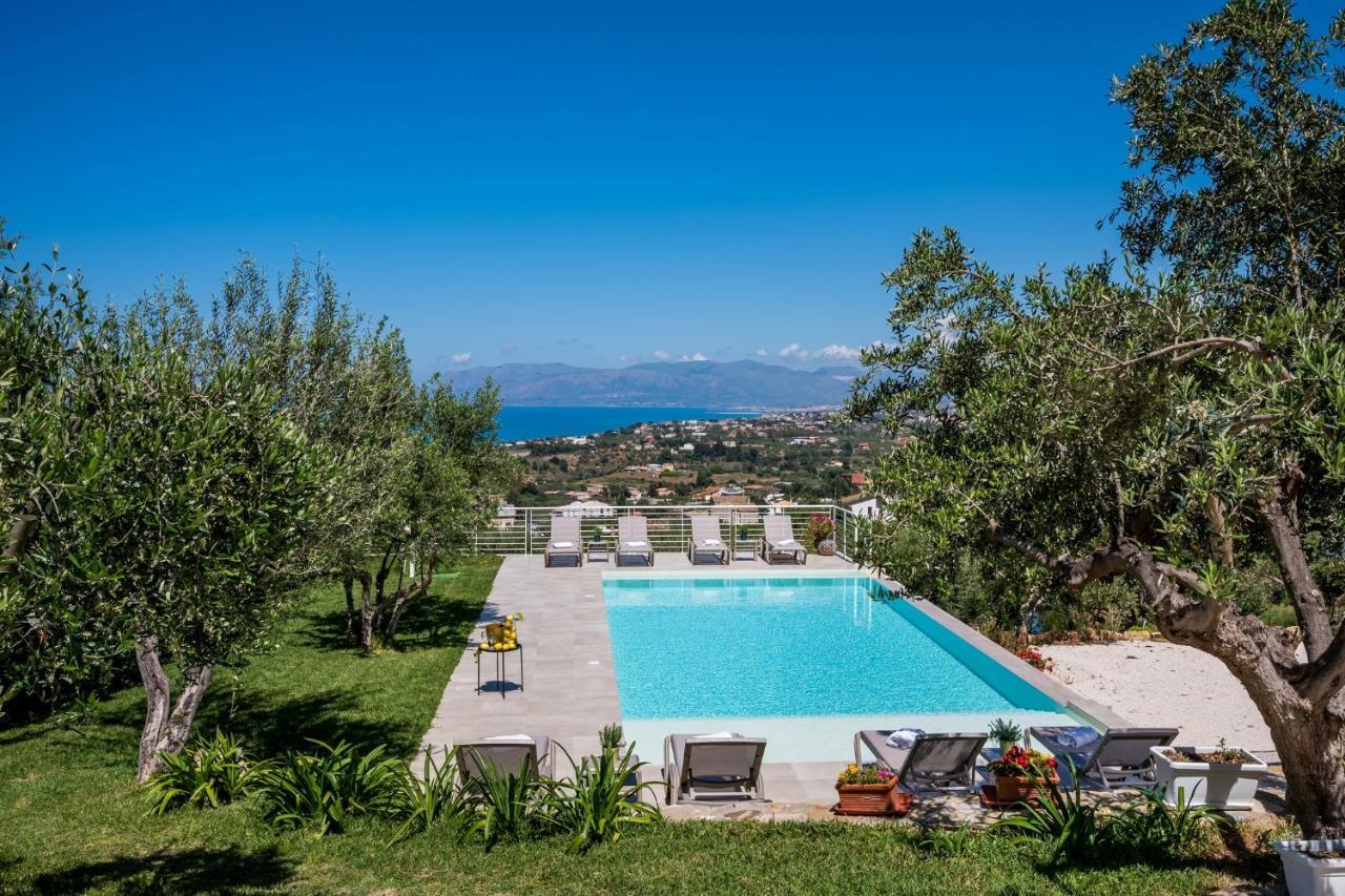 Villa Maria Con Piscina E Vista Mare Кастелламмаре-дель-Голфо Экстерьер фото